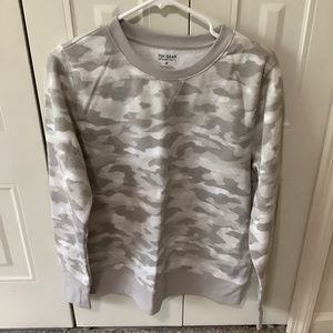 NWOT Women's Tek Gear® Ultrasoft Fleece Sweatshirt, Desert Sand Camo, Size: Med